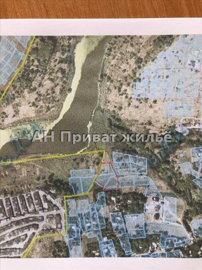 Розкішна ділянка в місті