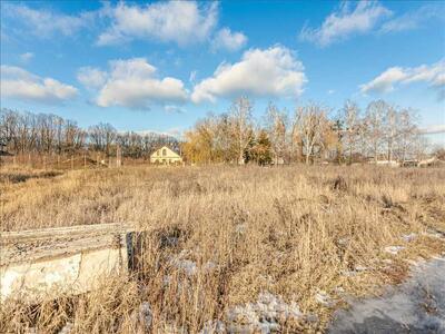 Ділянка в кроці від Дендропарку