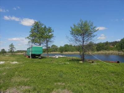 Ділянка в мальовничому місці поряд з річкою