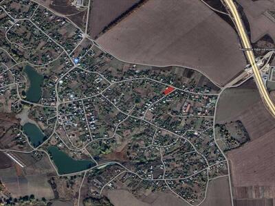 Чудова ділянка в пригороді.