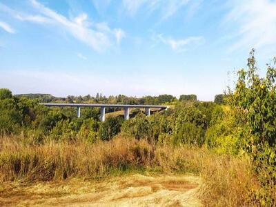 Чудова ділянка з гарним краєвидом