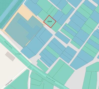 Доглянута ділянка з садом  в Гожулах.