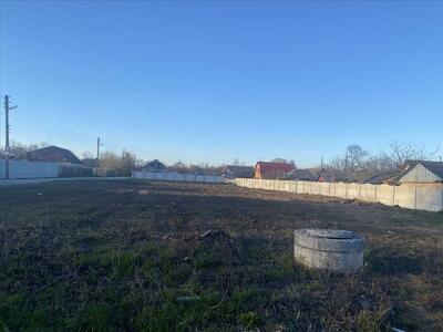 Велика ділянка з комунікаціями в місті!