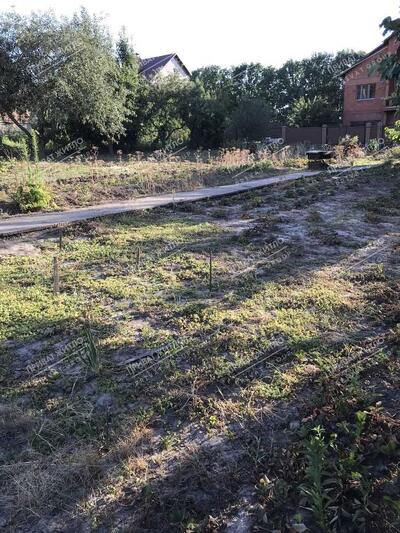 Продаж ділянки на Червоному шляху