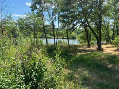 Шикарна ділянка біля ставків