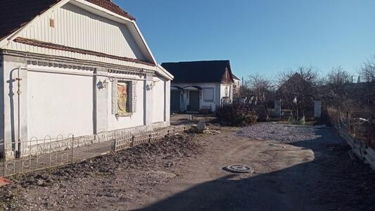 Будинок в житловому стані на Вороніна