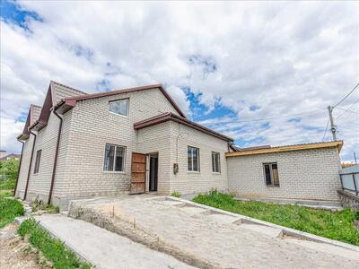 Продається новий  будинок в Розсошенцях!