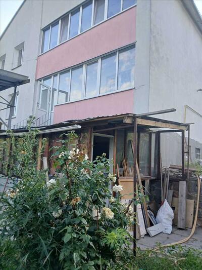 Будинок під хостел або для великої родини в Яру