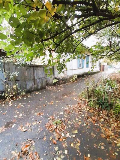 Об`єкт під реконструкцію в центральній частині міста.