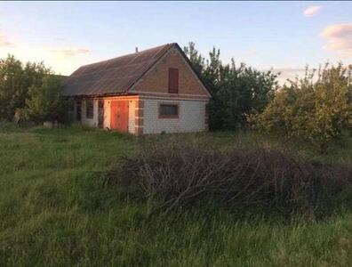 Побудова з земельною ділянкою в Селещині