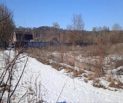 Продається велика ділянка землі у центрі Кротенок