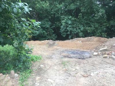 Чудова земельна ділянка в Яру.