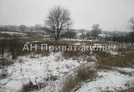 Чудова земельна ділянка з комунікаціями.