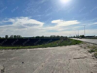 Ділянка 6 га вздовж траси Київ - Харків