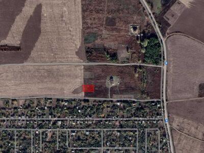 Земельна ділянка на рівній місцевості!