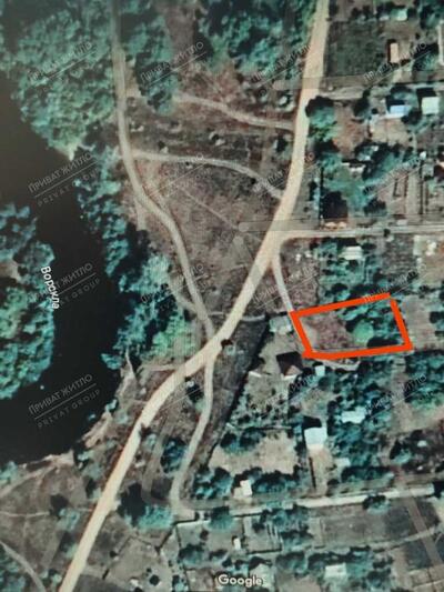 Земельна ділянка біля Трубного мосту