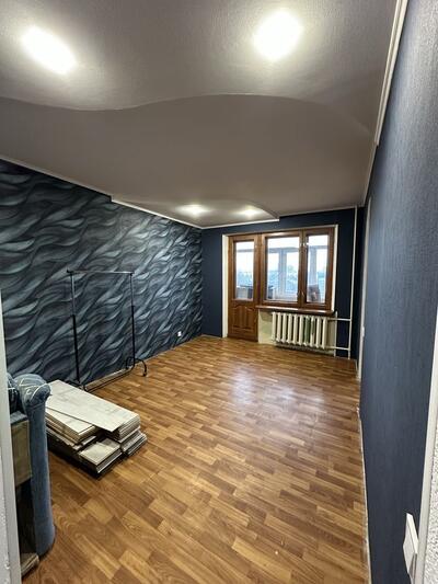 Двокімнатна квартира на Браїлках!