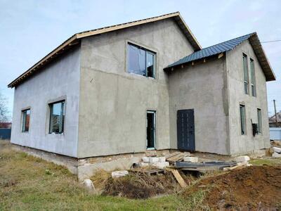 Окремий будинок з чудовим плануванням!