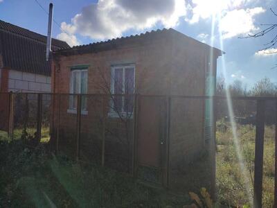 Земельна ділянка з будинком, с.Терешки