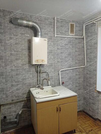 Продається 3-кімнатна квартира в районі Мотелю