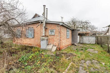 Окремий будинок в Нових Санжарах.