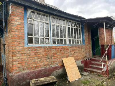 Будинок у Нових Санжарах.