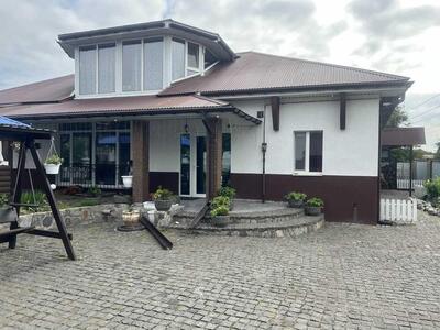 Будинок в пригороді Полтави