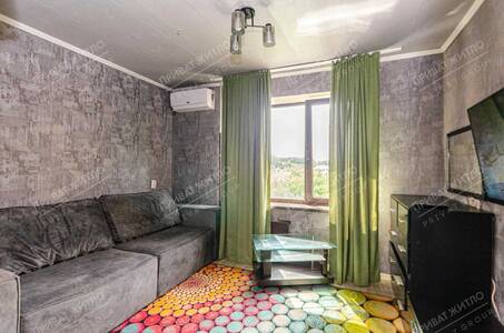 Продам 2-к квартиру Полтава, Київський, Курчатова, 1
