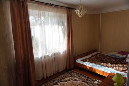 Продам 2-к квартиру Полтава, Київський, Репіна, 16