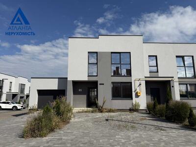 Продам 4-к таунхаус Луцьк, Струмівка, Паркова, 1