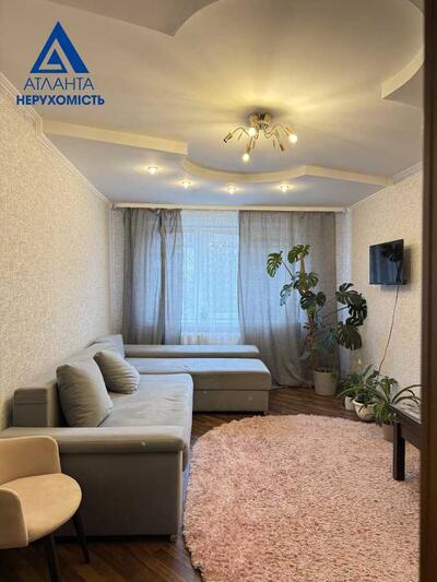 Продам 3-к квартиру Луцьк, Луцьк, Рівненська, 107а