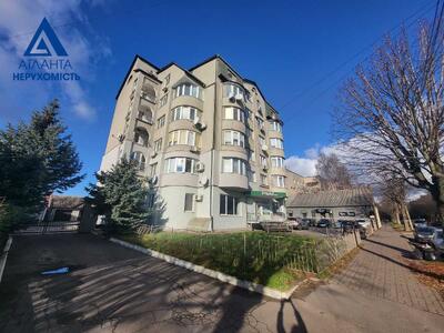 Здам довгостроково 5-к квартиру Луцьк, Луцьк, Стрілецька, 21