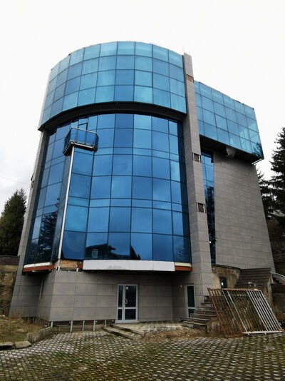 Продається торгівельний майданчик