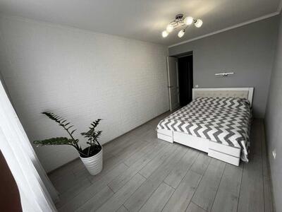 Продам 3-к квартиру Луцк, Луцк, Шота Руставелі, 13