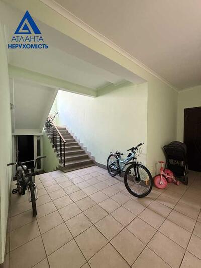 Продам 2-к квартиру Луцьк, Луцьк, Чорновола, 26