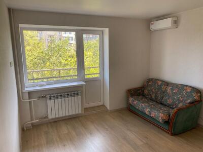 Продам 1-к. квартиру в центре, Декабристов