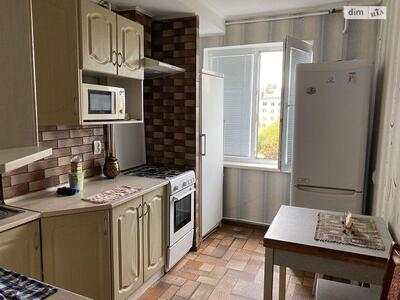 Продам 3-к.квартиру по Проспекту Центрму