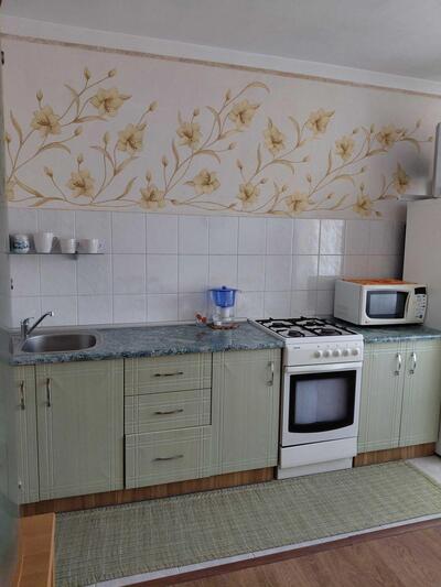 Продам 2 - к.квартиру на ЮТЗ, Паркова