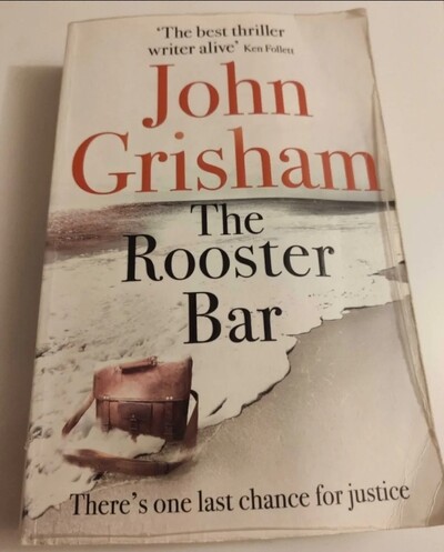 Книга на англійській Rooster Bar by John Grisham!