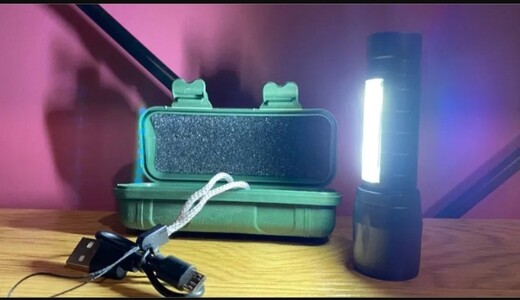 Яскравий flash light USB, В. комплекті кейс і зарядний провід. Ідеальний для кемпінгу, туризму!