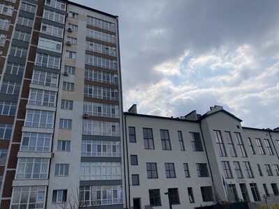 Продаж двокімнатної квартири в зданому будинку