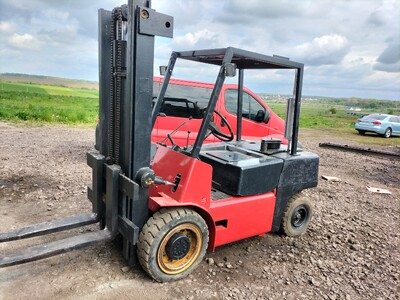 Продам погрузчик балканкар, вантажопідйомність3, 5т після повного капітального ремонту, двигун, ходо
