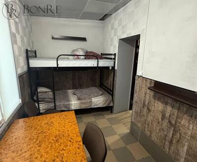 Готель в м. Ромни, вул. Руденка, 32А.