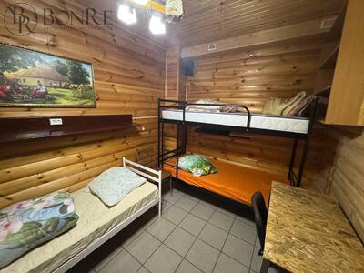 Готель в м. Ромни, вул. Руденка, 32А.