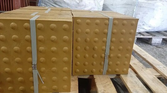 Плитка тактильная полимерпещанная 330х330х30 мм Конус