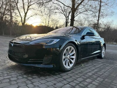 Оренда автомобіля Tesla Model S, прокат авто Rent avto, Оренда авто