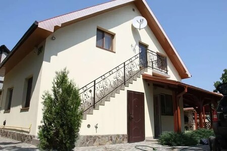 5-к будинок Берегівський, Берегове, Мукачевская 170