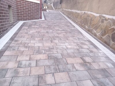 Укладка бруківки