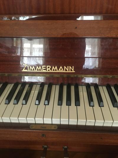 Продам Немецкое фортепиано Zimmermann . Красное дерево