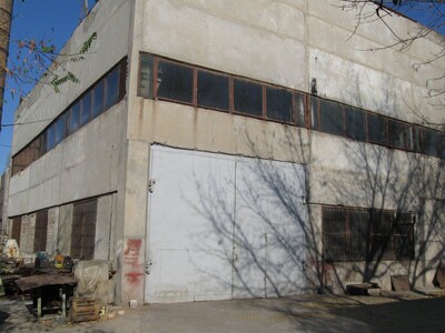 Продам или сдам производственно-складские помещения 784 кв.м, по улице Боровского (можно частями).
